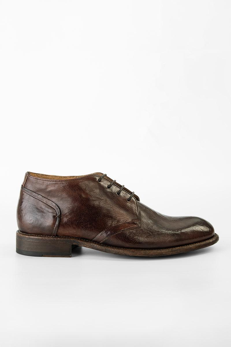 KNIGHTON noble-brown low chukka boots.