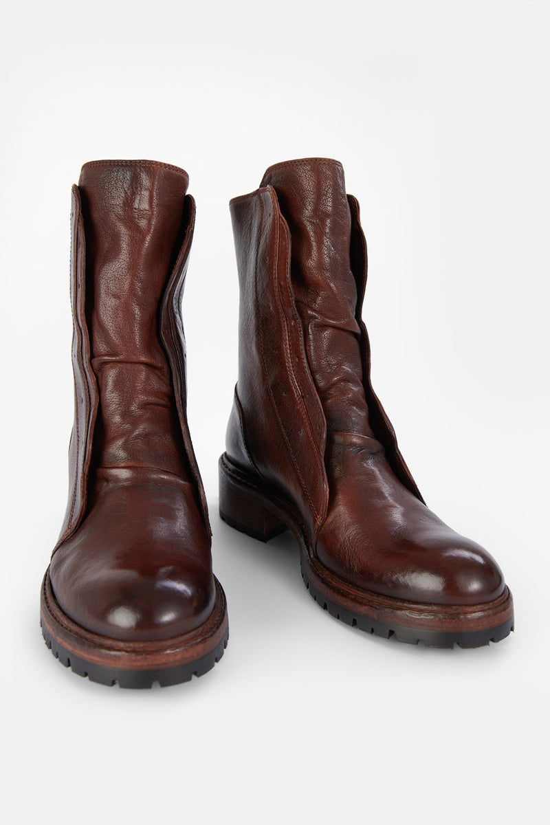 RADNOR terra-brown laceless bikers.