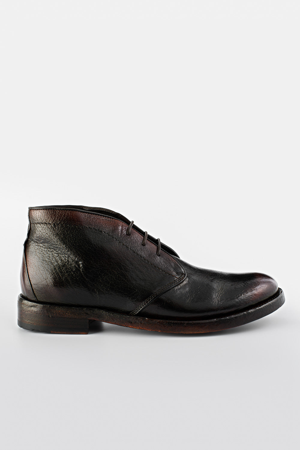 Distressed leather sales chukka boots