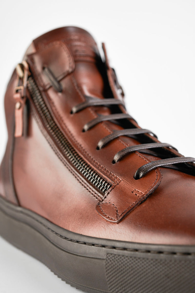 SOHO LOUNGE cocoa patina high sneakers.