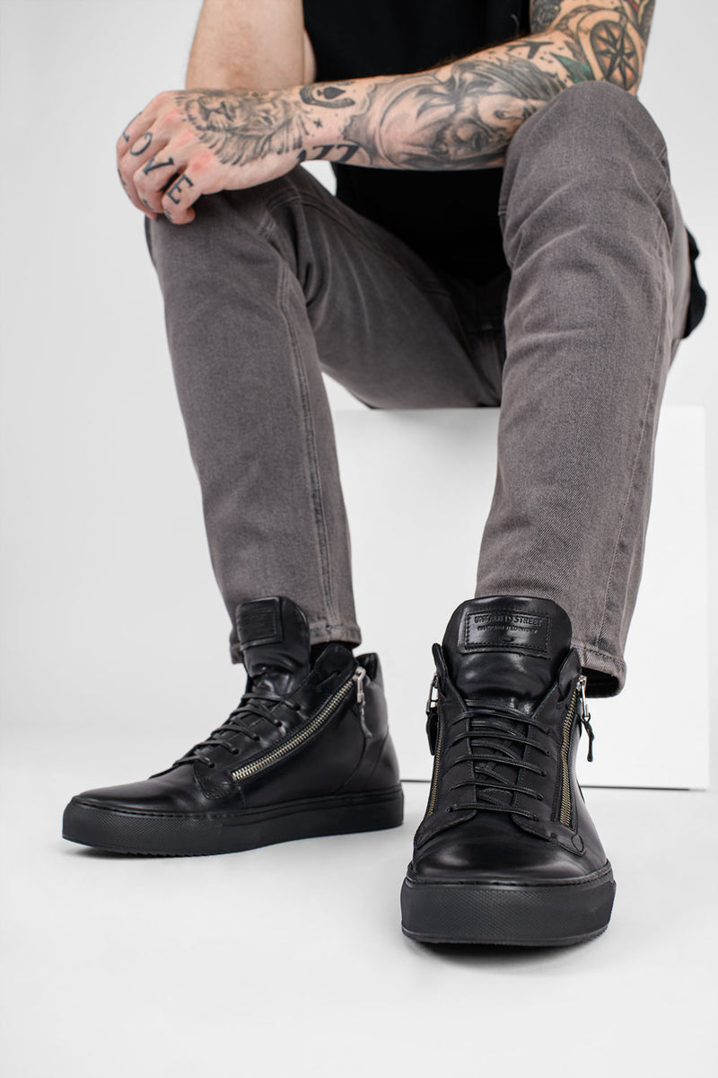 SOHO urban-black high sneakers.