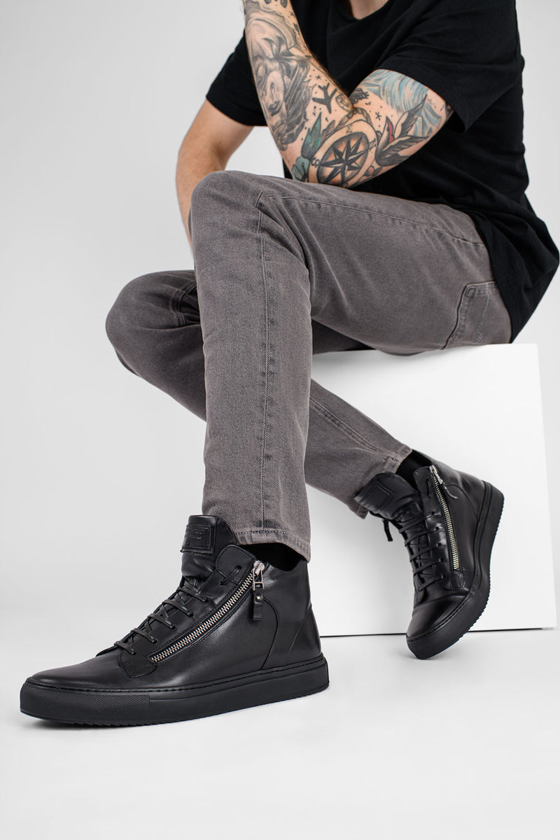 SOHO urban-black high sneakers.