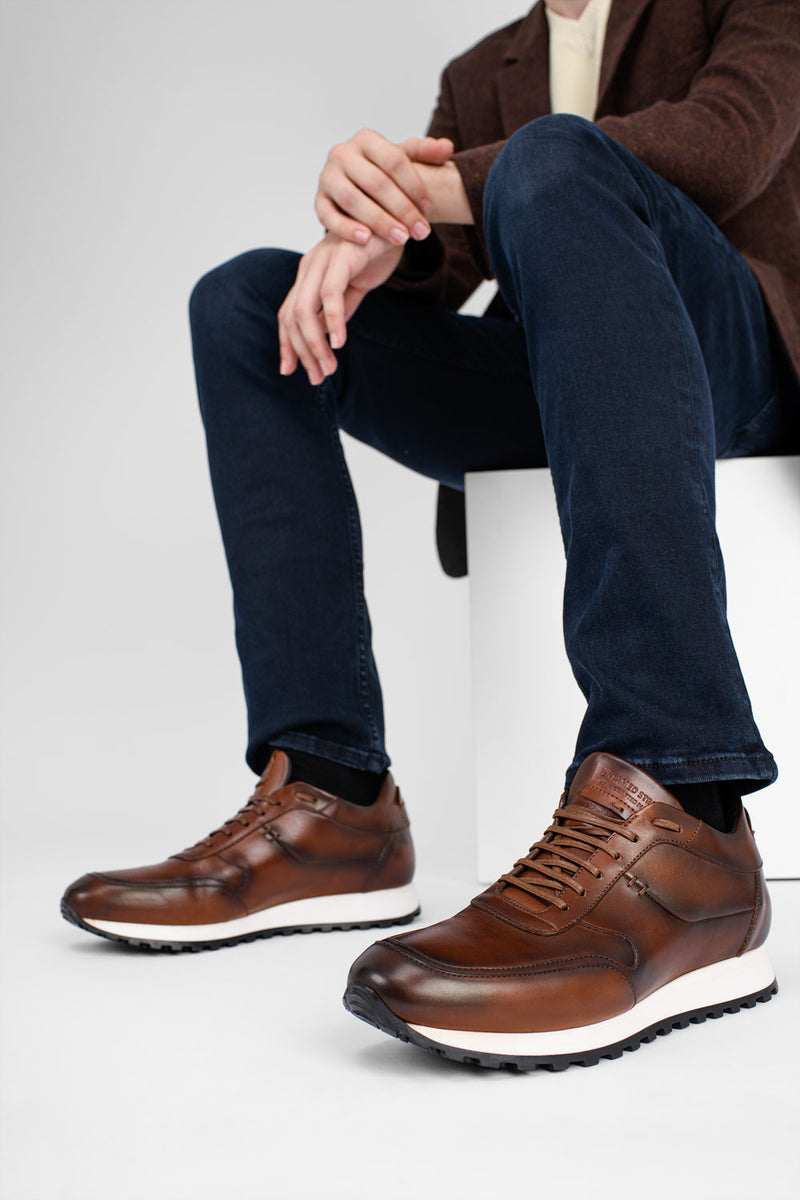 SOHO cocoa-brown patina runners.