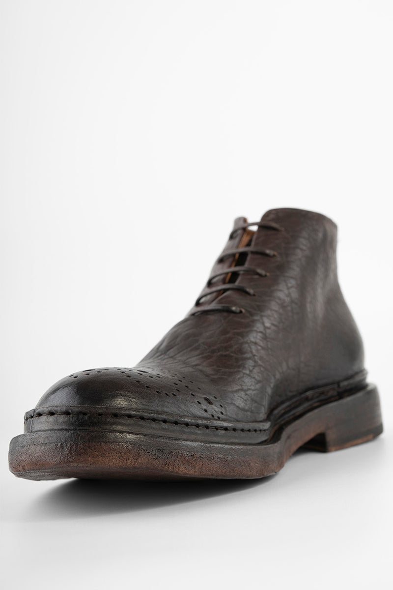 YORK cigar-brown grained welted chukka boots.